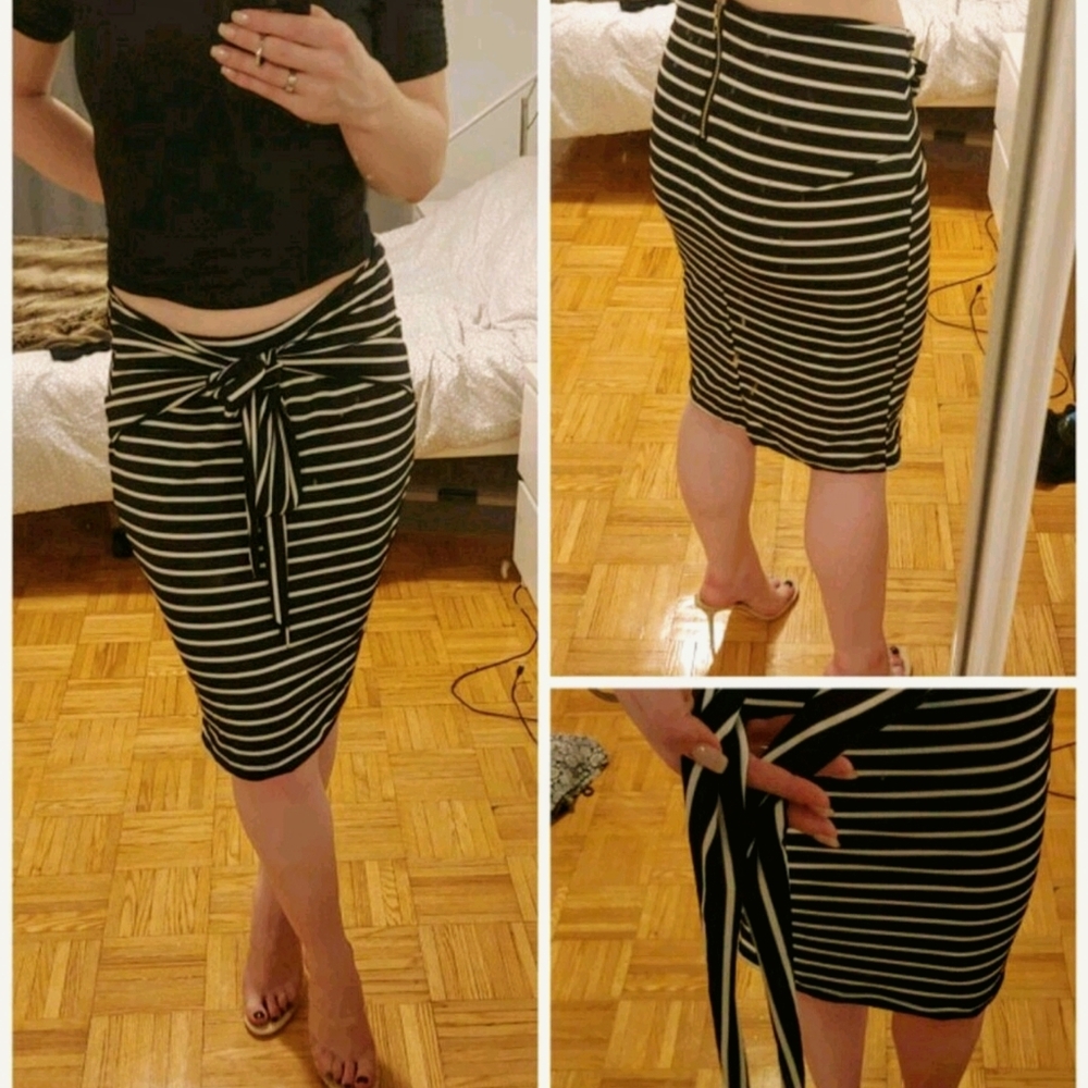 Striped skirt with bow detail